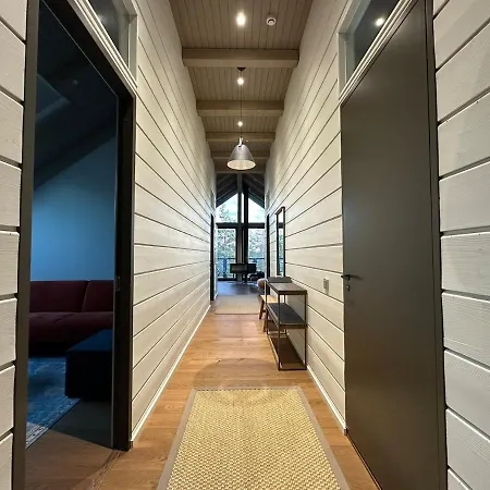 Апартаменты Naava 402 Penthouse - Kattohuoneisto Jaervinaekoealalla *