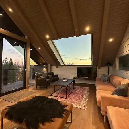 Naava 402 Penthouse - Kattohuoneisto Jaervinaekoealalla Apartment *