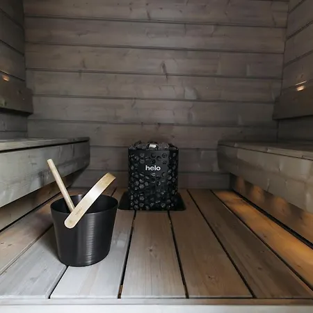 Naava 402 Penthouse - Kattohuoneisto Jaervinaekoealalla Ähtäri