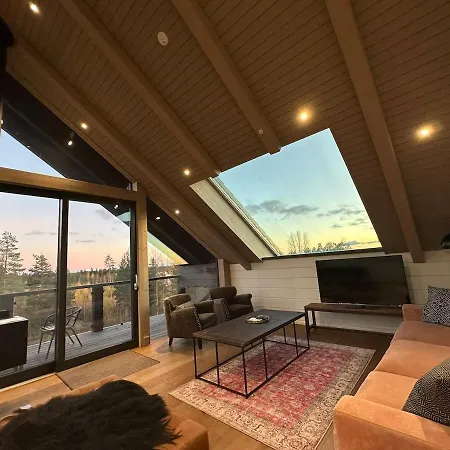 Naava 402 Penthouse - Kattohuoneisto Jaervinaekoealalla * Ähtäri