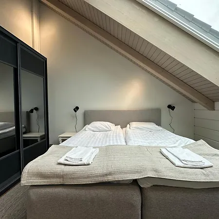 Naava 402 Penthouse - Kattohuoneisto Jaervinaekoealalla Apartment *