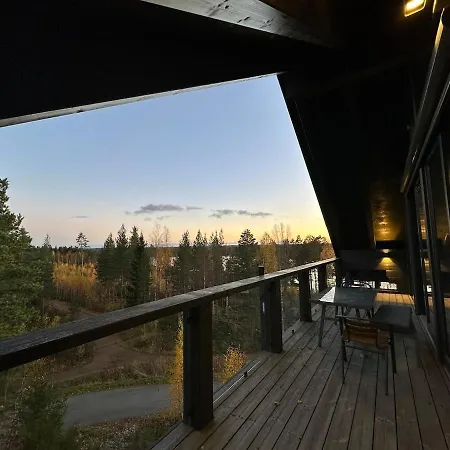 Naava 402 Penthouse - Kattohuoneisto Jaervinaekoealalla * Эхтяри