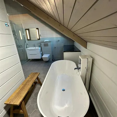 Naava 402 Penthouse - Kattohuoneisto Jaervinaekoealalla Apartment Ähtäri