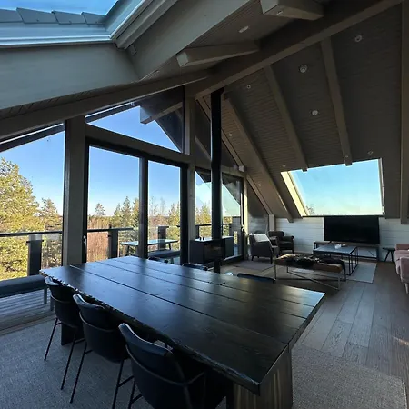 Naava 402 Penthouse - Kattohuoneisto Jaervinaekoealalla Апартаменты Эхтяри